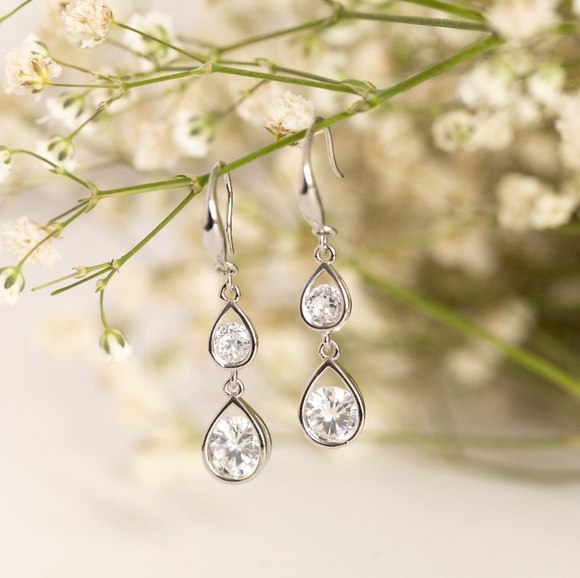 Jewelry - Tear Drop Earrings (S925) - Only 1 left!